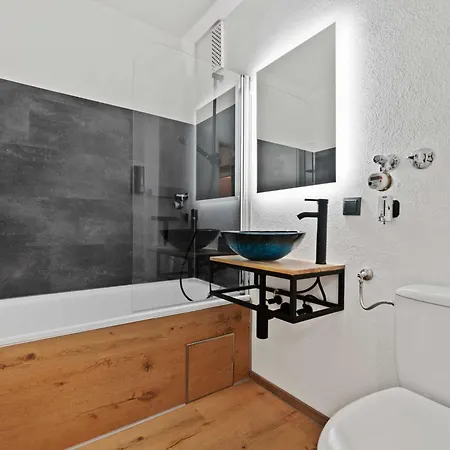 Moss & Gold - Bright Collection - Fuer 3 Mit Parkplatz, Kueche, Arbeitsplatz נוי-אולם