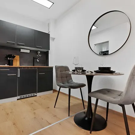 Appartement M&g Fuer 3 Mit Parkplatz, Kueche, Arbeitsplatz