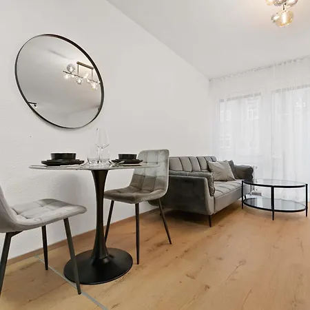 דירה M&g Fuer 3 Mit Parkplatz, Kueche, Arbeitsplatz *